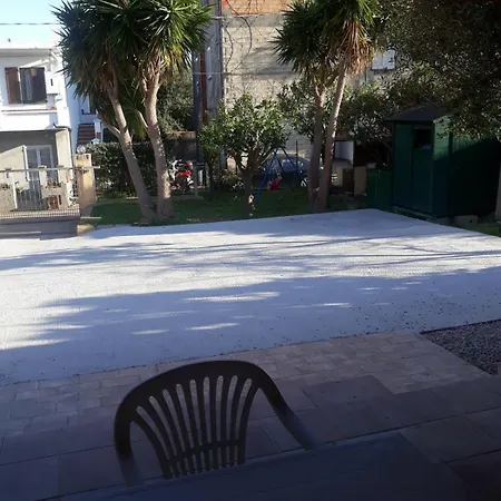 Casa Elida Al Centro بيت للعطل